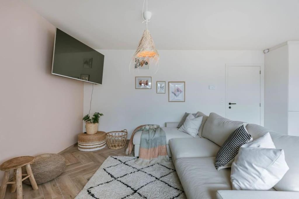 Juan - Stijlvol Appartement Met Uitzicht Op De Kaai オステンド エクステリア 写真